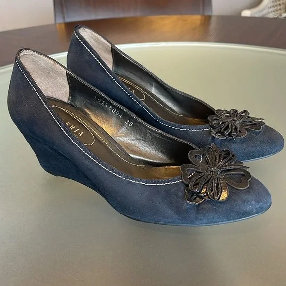 Wedge Heels in Blue Suede - sz 7.5 - Picture 2 of 11